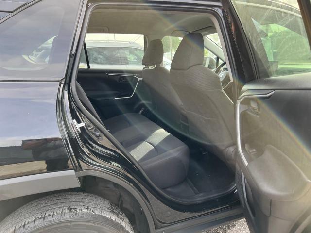 Photo 6 from auction – 2021 TOYOTA RAV4 LE with VIN 2T3F1RFV0MW193752