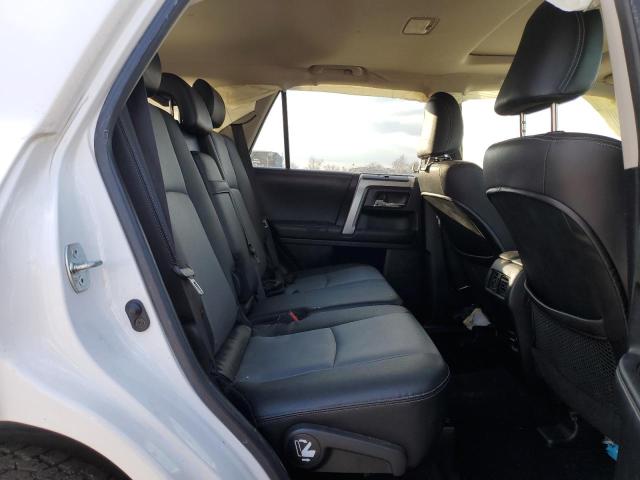 Photo 11 from auction – 2016 TOYOTA 4RUNNER SR with VIN JTEBU5JR9G5342661