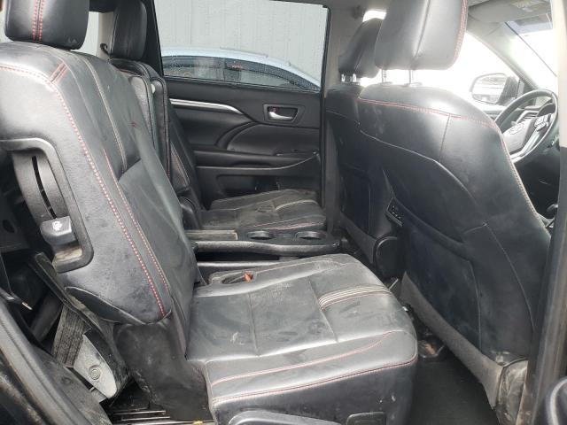 Photo 11 from auction – 2019 TOYOTA HIGHLANDER with VIN 5TDJZRFH3KS956469