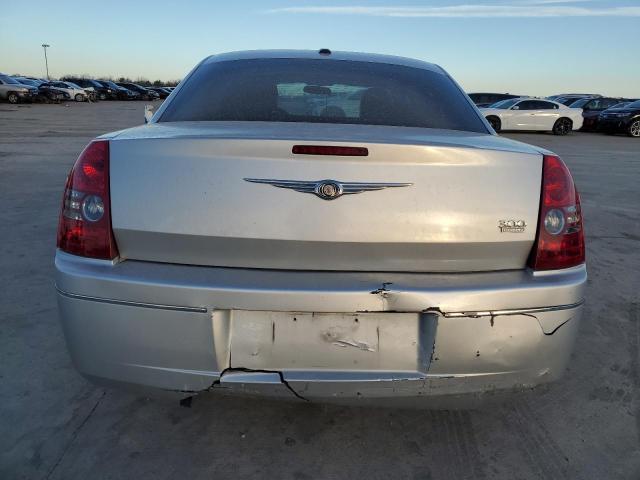 Photo 6 from auction – 2010 CHRYSLER 300 TOURIN with VIN 2C3CA5CVXAH235196
