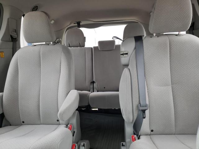 Photo 10 from auction – 2013 TOYOTA SIENNA LE with VIN 5TDKK3DC2DS304717