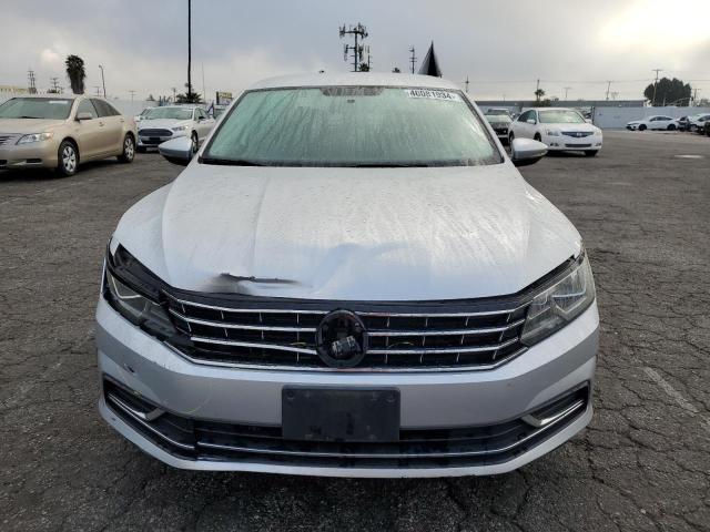 Photo 5 from auction – 2017 VOLKSWAGEN PASSAT S with VIN 1VWAT7A37HC003708