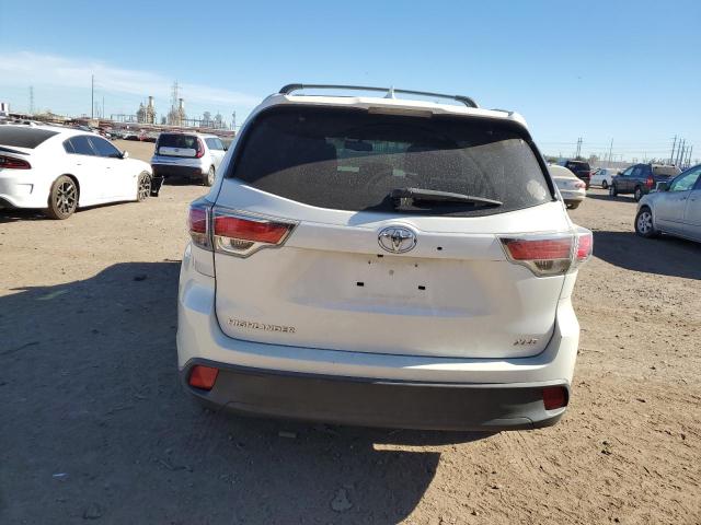 Photo 6 from auction – 2016 TOYOTA HIGHLANDER with VIN 5TDKKRFH7GS506419