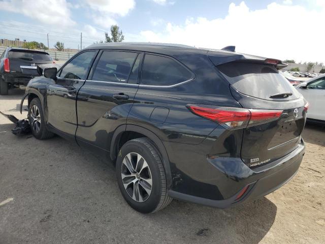 Photo 2 from auction – 2021 TOYOTA HIGHLANDER with VIN 5TDHZRAH4MS087521