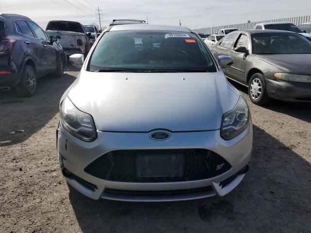 Photo 5 from auction – 2013 FORD FOCUS ST with VIN 1FADP3L96DL352096