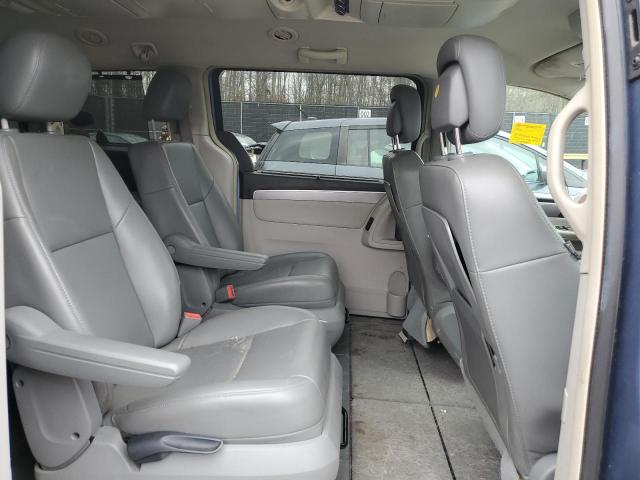 Photo 11 from auction – 2011 VOLKSWAGEN ROUTAN SE with VIN 2V4RW3DG4BR766438