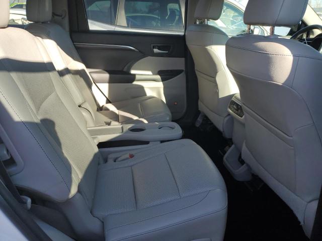 Photo 11 from auction – 2015 TOYOTA HIGHLANDER with VIN 5TDDKRFH3FS074869