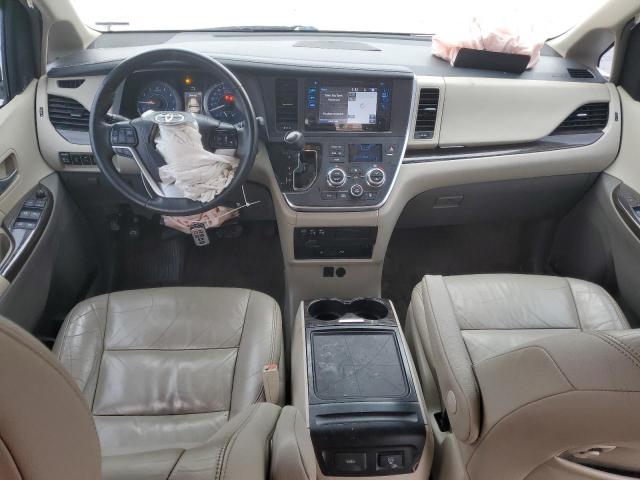 Photo 8 from auction – 2017 TOYOTA SIENNA XLE with VIN 5TDYZ3DC4HS827619