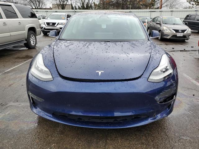 Photo 5 from auction – 2018 TESLA MODEL 3 with VIN 5YJ3E1EB3JF117556