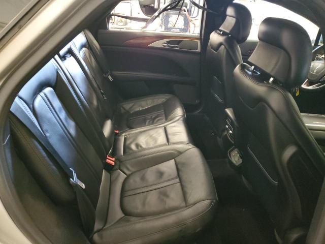 Photo 10 from auction – 2017 LINCOLN MKZ RESERV with VIN 3LN6L5F94HR627117