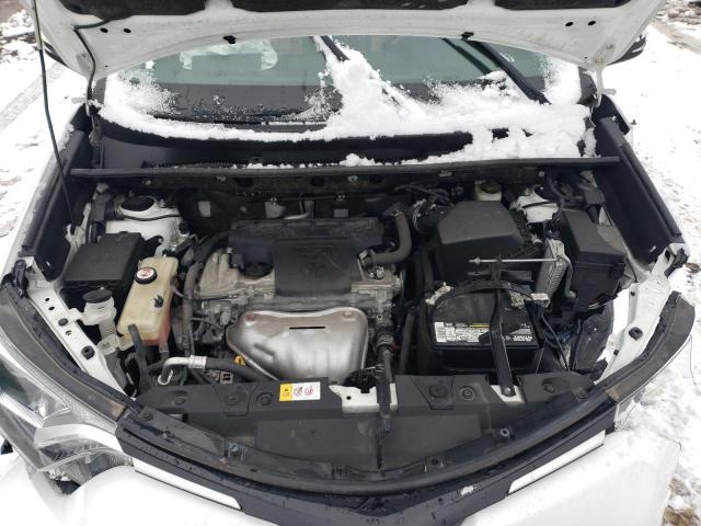 Photo 11 from auction – 2017 TOYOTA RAV4 XLE with VIN JTMWFREV3HJ713532
