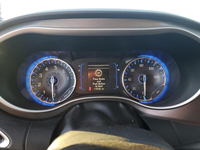 Photo 9 from auction – 2020 CHRYSLER PACIFICA T with VIN 2C4RC1BG2LR140284