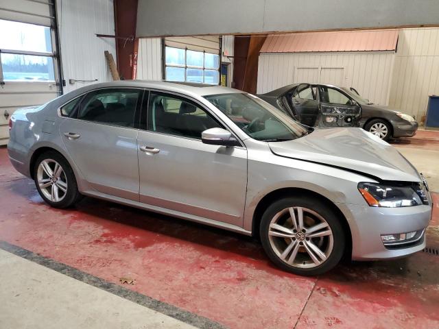 Photo 4 from auction – 2014 VOLKSWAGEN PASSAT SEL with VIN 1VWCT7A37EC091003