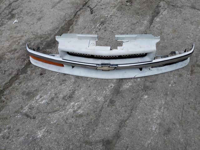 Photo 12 from auction – 2001 CHEVROLET BLAZER with VIN 1GNDT13W212201801