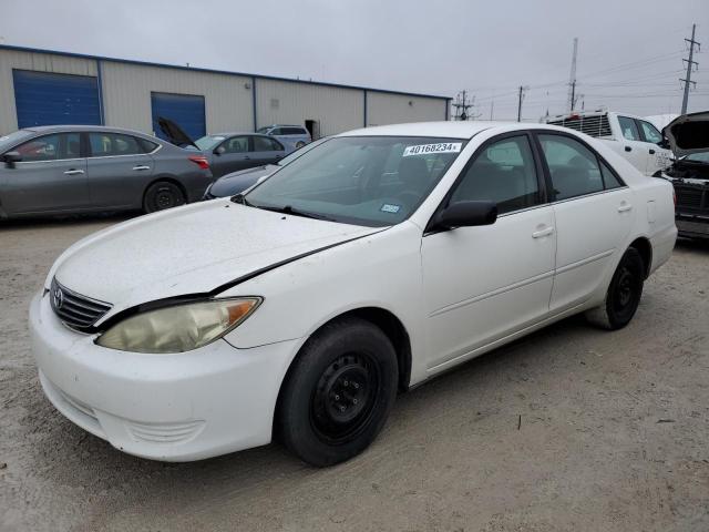 TOYOTA CAMRY LE 2005 with VIN 4T1BE32K55U569545 - Photo from auction