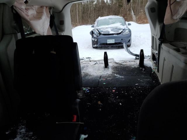 Photo 10 from auction – 2011 CHRYSLER TOWN & COU with VIN 2A4RR5DGXBR726937