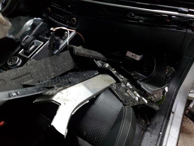 Photo 13 from auction – 2022 MITSUBISHI OUTLANDER with VIN JA4J4TA81NZ035531