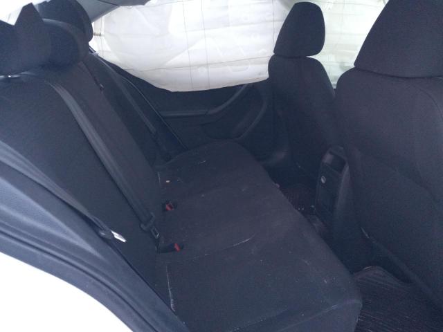 Photo 10 from auction – 2015 VOLKSWAGEN JETTA with VIN 3VW2K7AJ6FM326018