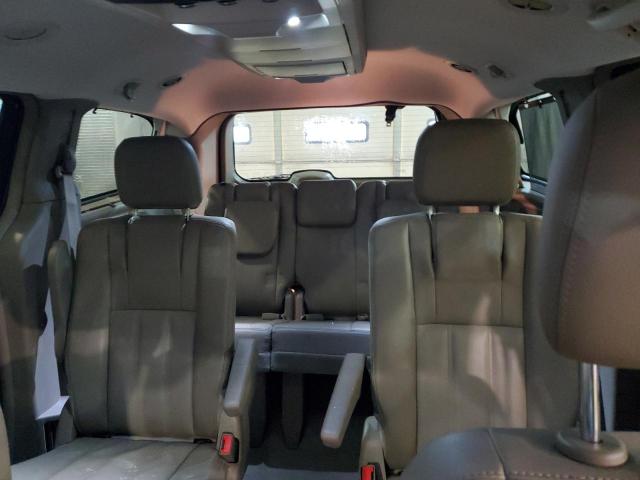 Photo 10 from auction – 2016 CHRYSLER TOWN & COU with VIN 2C4RC1BG3GR189192