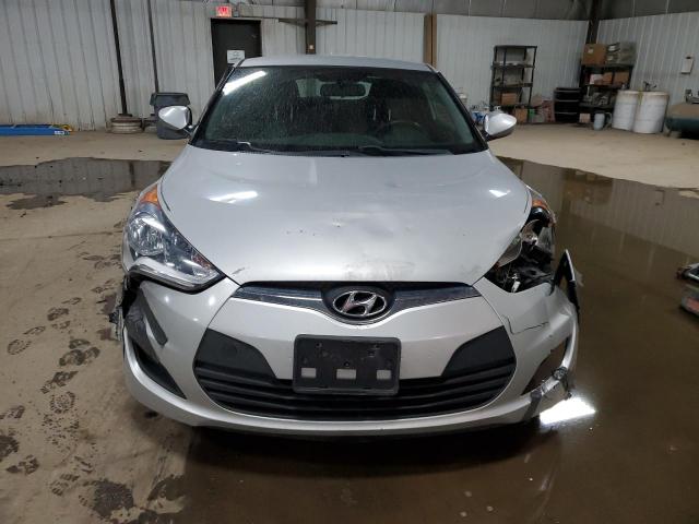 Photo 5 from auction – 2016 HYUNDAI VELOSTER with VIN KMHTC6AD9GU259836