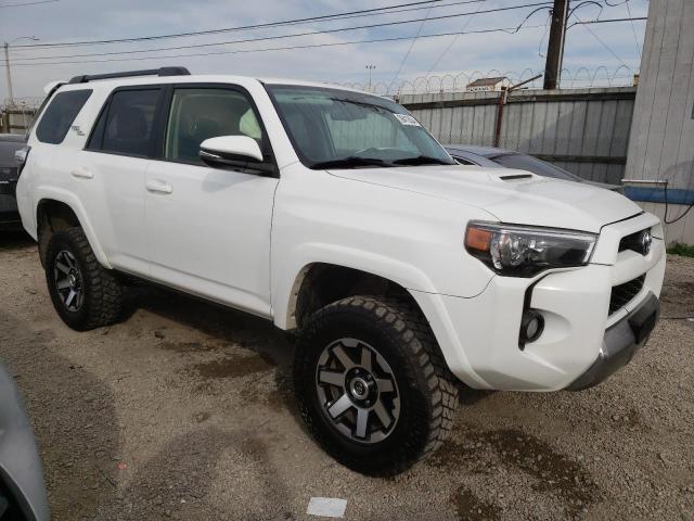 Photo 4 from auction – 2019 TOYOTA 4RUNNER SR with VIN JTEBU5JR0K5691894