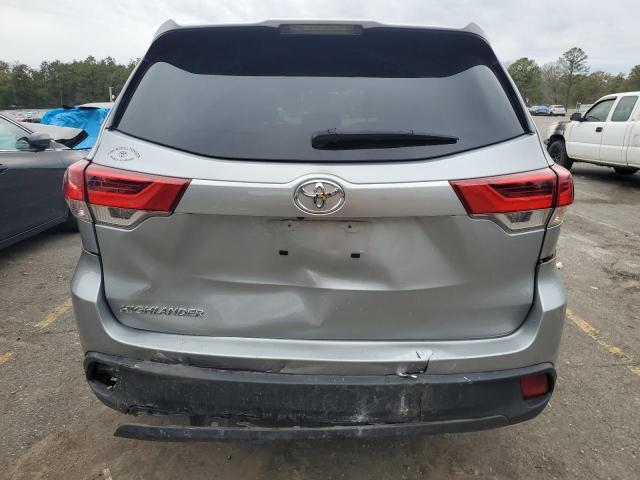 Photo 6 from auction – 2017 TOYOTA HIGHLANDER with VIN 5TDZARFH0HS031201