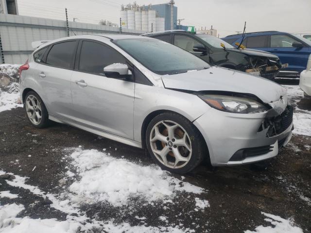Zdjęcie 4 z aukcji – 2014 FORD FOCUS ST z VIN 1FADP3L90EL417770