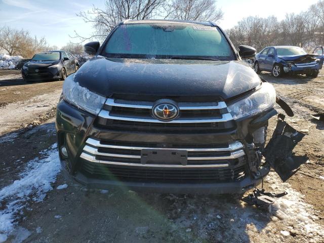 Photo 5 from auction – 2018 TOYOTA HIGHLANDER with VIN 5TDDZRFH7JS909022