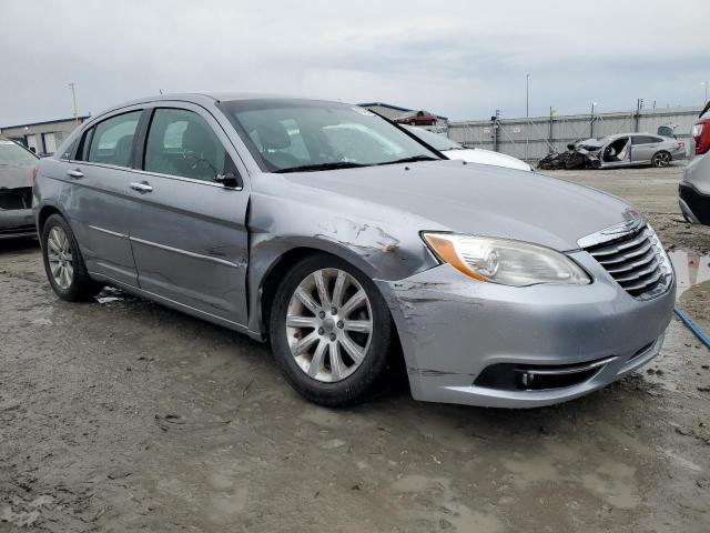 Photo 4 from auction – 2013 CHRYSLER 200 LIMITE with VIN 1C3CCBCG9DN559150