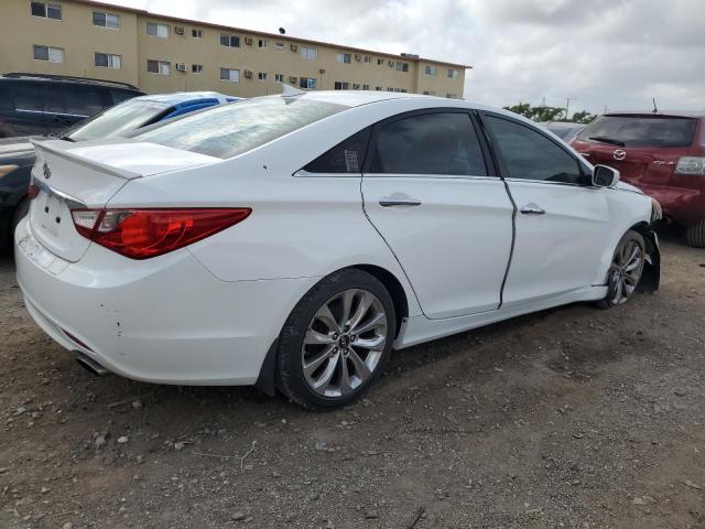 Photo 3 from auction – 2013 HYUNDAI SONATA SE with VIN 5NPEC4AC3DH778122