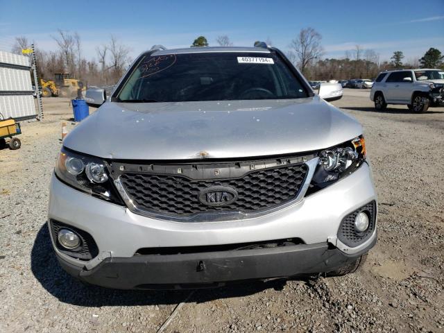 Photo 5 from auction – 2013 KIA SORENTO EX with VIN 5XYKU4A28DG324270