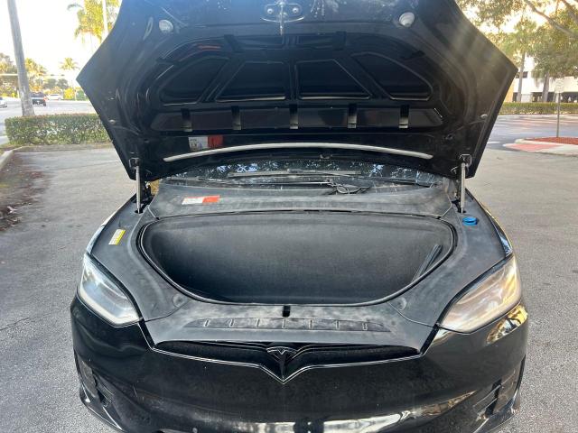 Photo 7 from auction – 2016 TESLA MODEL X with VIN 5YJXCAE4XGF002552