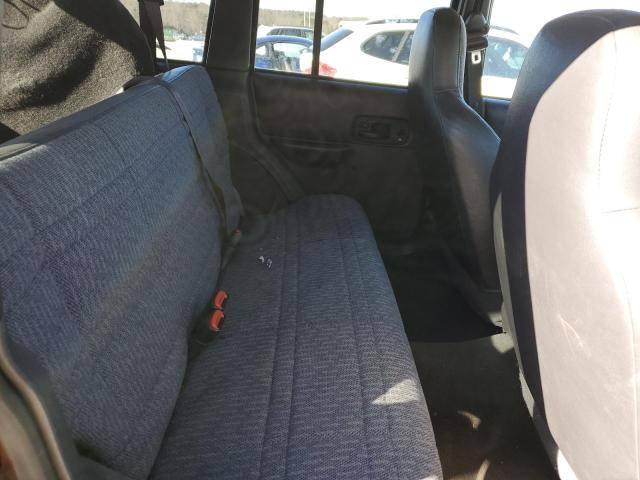 Photo 11 from auction – 2001 JEEP CHEROKEE S with VIN 1J4FT48S01L617875