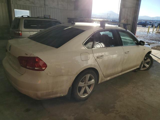 Photo 3 from auction – 2015 VOLKSWAGEN PASSAT S with VIN 1VWAT7A3XFC105890