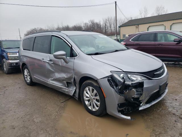 Photo 4 from auction – 2017 CHRYSLER PACIFICA T with VIN 2C4RC1BG9HR747449
