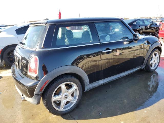 Photo 3 from auction – 2009 MINI COOPER with VIN WMWMF335X9TU74409