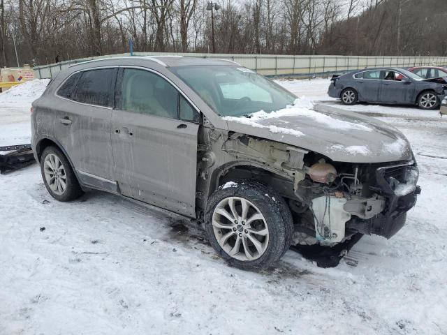 Photo 4 from auction – 2017 LINCOLN MKC SELECT with VIN 5LMCJ2C90HUL34817