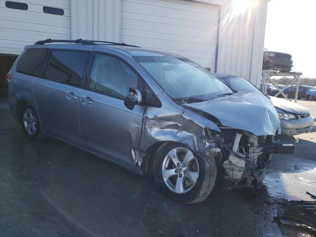 Photo 4 from auction – 2013 TOYOTA SIENNA LE with VIN 5TDKK3DC6DS367092