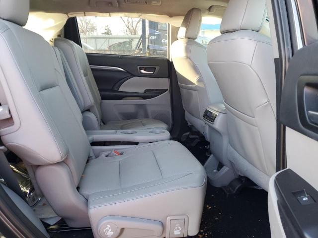 Photo 10 from auction – 2019 TOYOTA HIGHLANDER with VIN 5TDDZRFH7KS706696