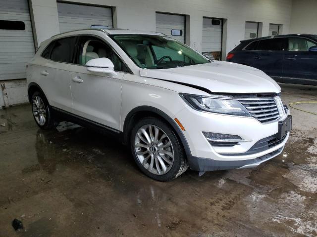 Photo 4 from auction – 2016 LINCOLN MKC RESERV with VIN 5LMCJ3C97GUJ12571