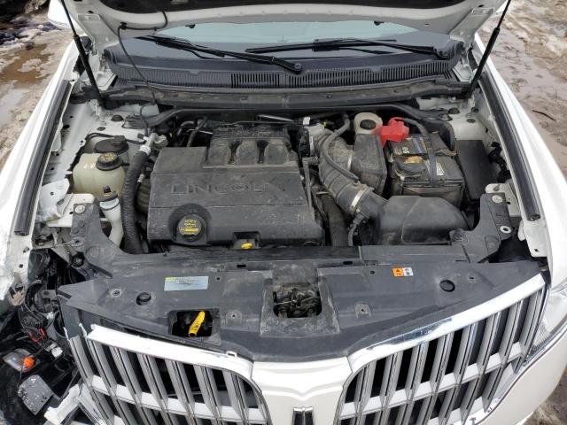 Photo 12 from auction – 2011 LINCOLN MKT with VIN 2LMHJ5AR5BBJ54182