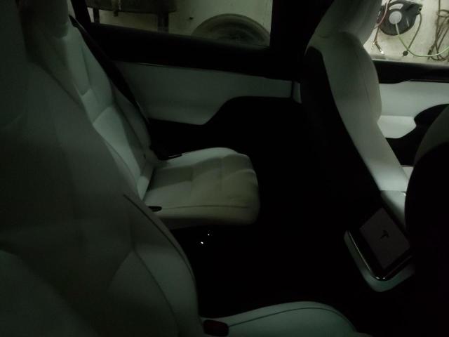Photo 11 from auction – 2022 TESLA MODEL X with VIN 7SAXCBE65NF355403
