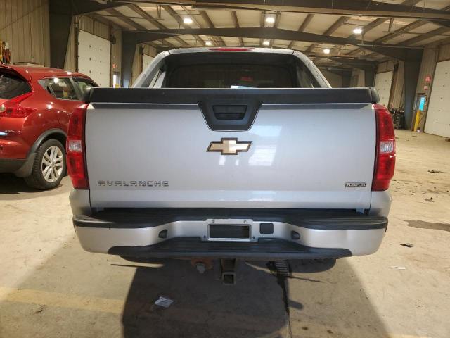 Photo 6 from auction – 2010 CHEVROLET AVALANCHE with VIN 3GNVKEE01AG254701