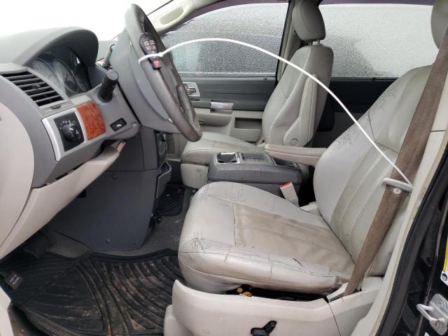 Photo 7 from auction – 2008 CHRYSLER TOWN & COU with VIN 2A8HR54P68R663161