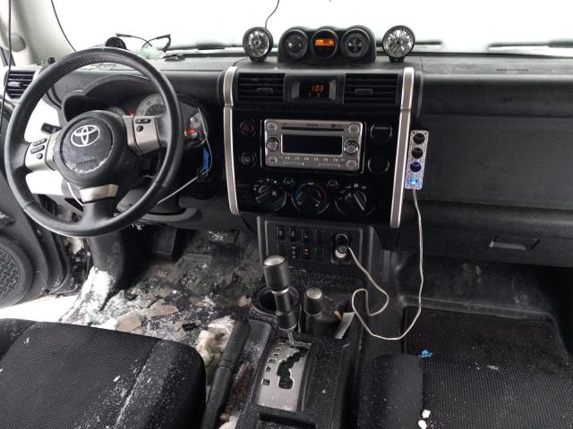 Photo 8 from auction – 2012 TOYOTA FJ CRUISER with VIN JTEBU4BF1CK127043