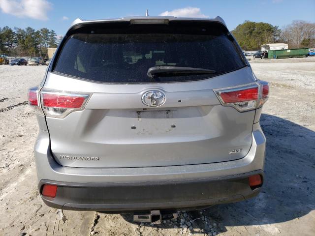 Foto 6 de la subasta – 2015 TOYOTA HIGHLANDER con VIN 5TDKKRFH6FS106771