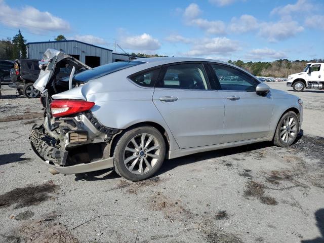 Photo 3 from auction – 2017 FORD FUSION SE with VIN 3FA6P0HD7HR304148