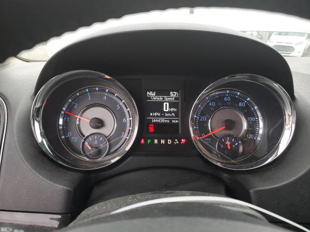 Photo 9 from auction – 2014 CHRYSLER TOWN & COU with VIN 2C4RC1BG1ER272522