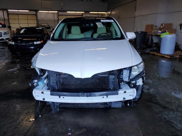 Photo 5 from auction – 2018 LINCOLN MKT with VIN 2LMHJ5AT6JBL00082