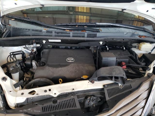 Photo 12 from auction – 2015 TOYOTA SIENNA XLE with VIN 5TDYK3DC5FS686500